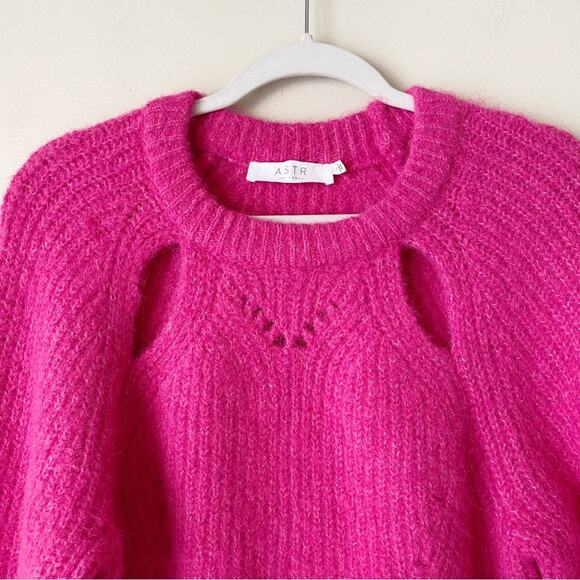 ASTR the Label | Kris Cut Out Sweater Crew Neck Relaxed Fit Pink Small - Picture 4 of 8